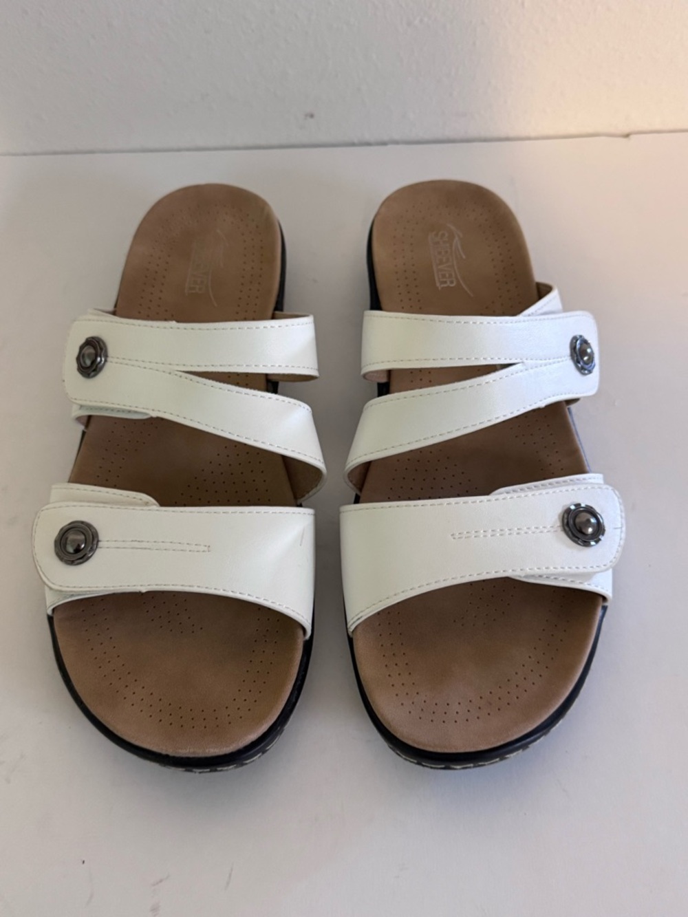 Shibever Women’s Flat Strappy Sandals with Button Detail Comfy Size 10